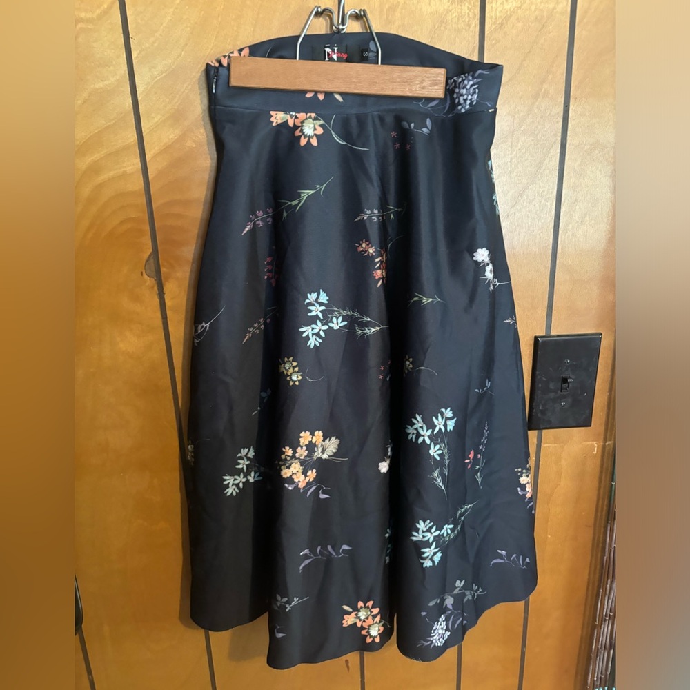 Heavy circle skirt